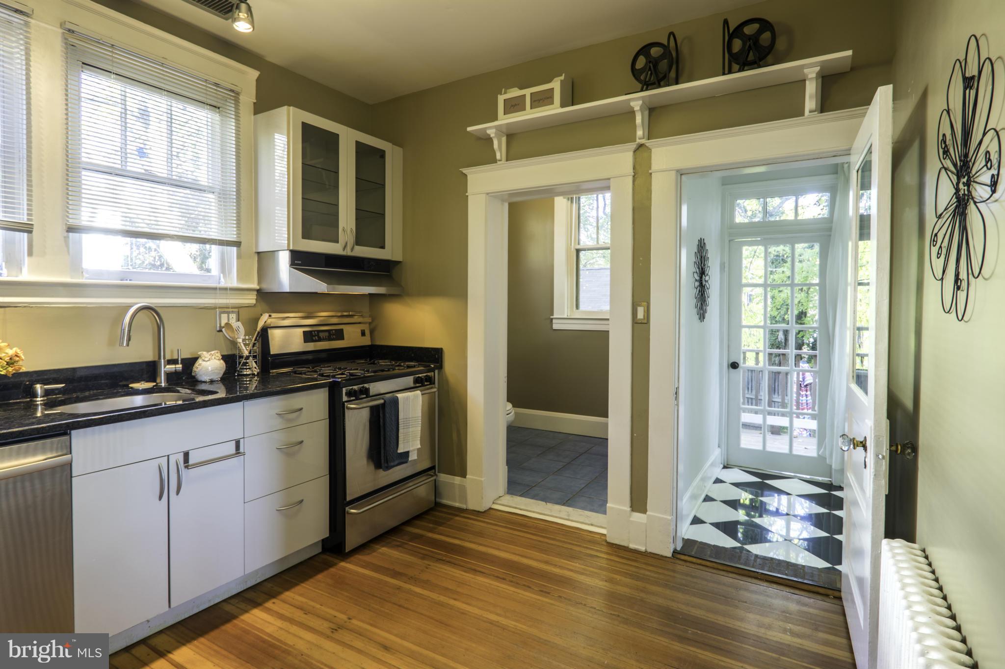 51 Overbrook Road Catonsville, MD 21228 - Photo 8 of 30 Kitchen