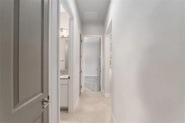 $660,000 | 11890 Southwest 33 Lane, Gainesville, FL 32608