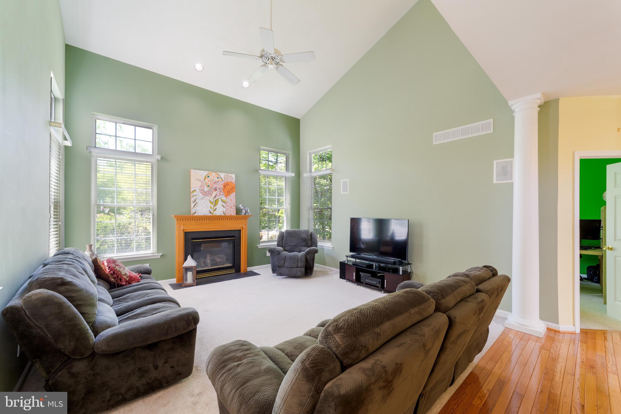 113 Deep Willow Drive Exton, PA 19341 - Photo 3 of 42