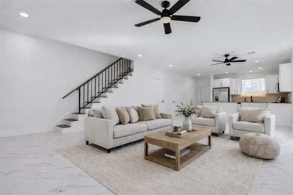 $1,875 | 5912 Mayle Street, Unit B, Houston, TX 77016