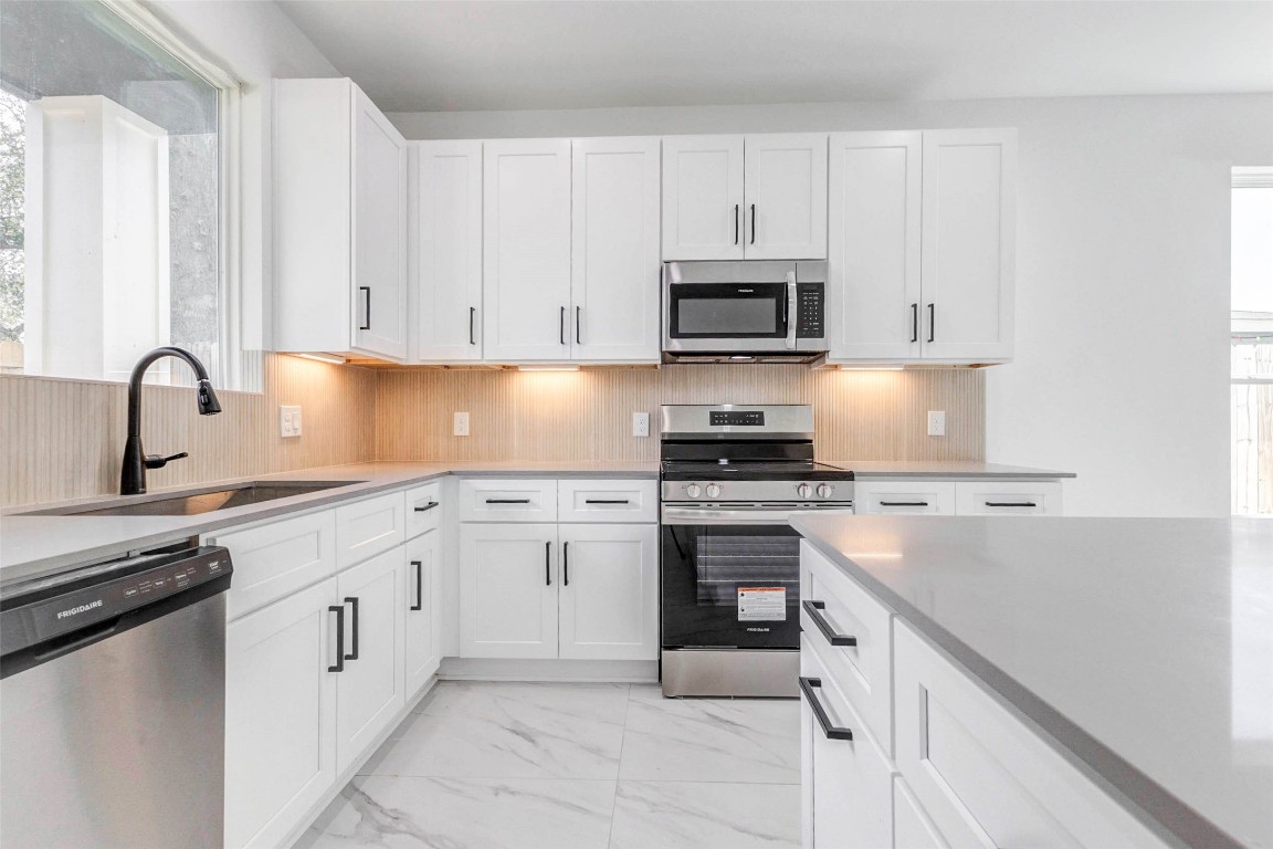 5912 Mayle Street, Unit B Houston, TX 77016 - Photo 14 of 29