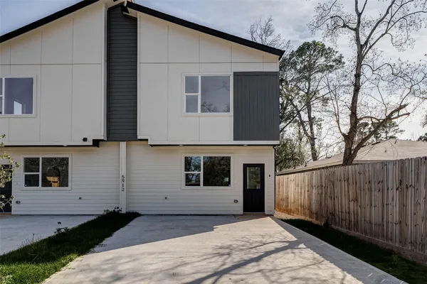 $1,875 | 5912 Mayle Street, Unit B, Houston, TX 77016