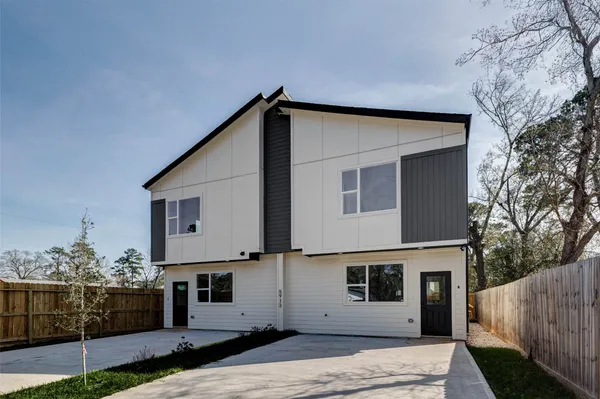 $1,875 | 5912 Mayle Street, Unit B, Houston, TX 77016