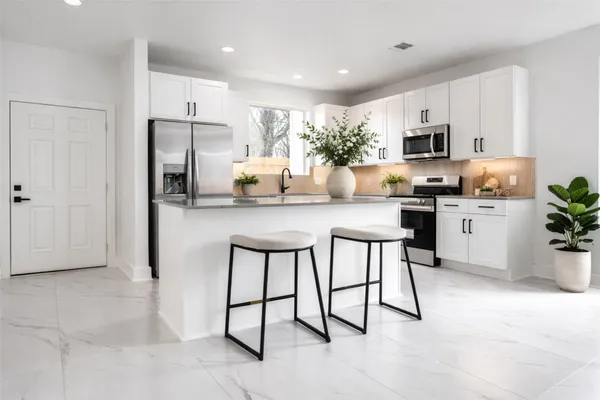 $1,875 | 5912 Mayle Street, Unit B, Houston, TX 77016