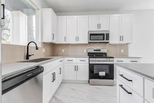 $1,875 | 5912 Mayle Street, Unit B, Houston, TX 77016