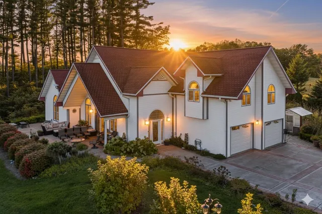 $1,100,000 | S1063 Highway 58, La Valle, WI 53941