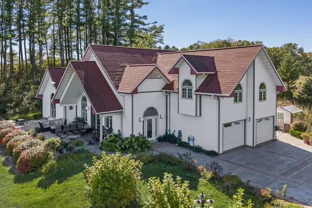 $1,100,000 | S1063 Highway 58, La Valle, WI 53941