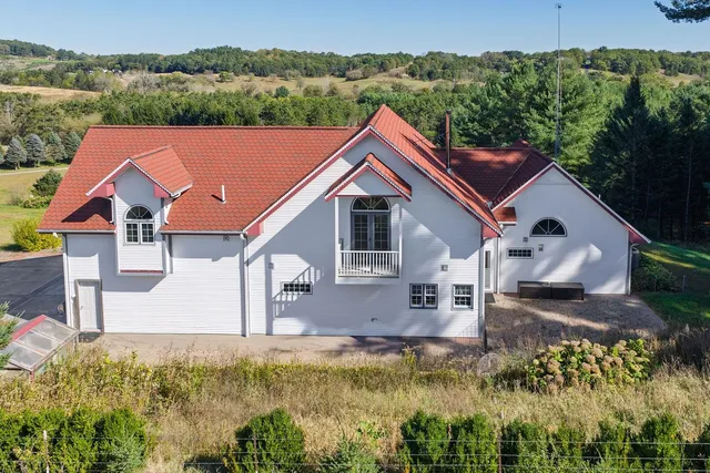 $1,100,000 | S1063 Highway 58, La Valle, WI 53941