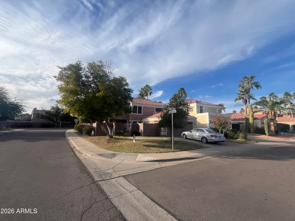 $2,550 | 15858 South 33rd Place, Phoenix, AZ 85048