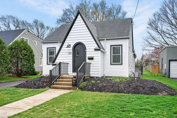 $414,001 | 320 Chalmers Street, Geneva, IL 60134