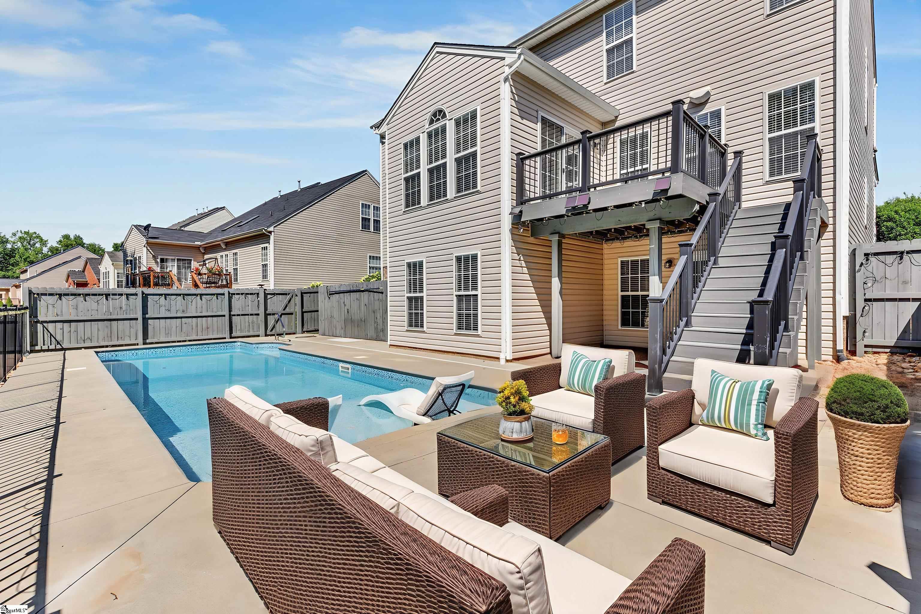 35 Ridgeleigh Way Simpsonville, SC 29681 - Photo 2 of 50 VIRTUALLY STAGED / HEATED, SALTWATER INSTALLED 2021