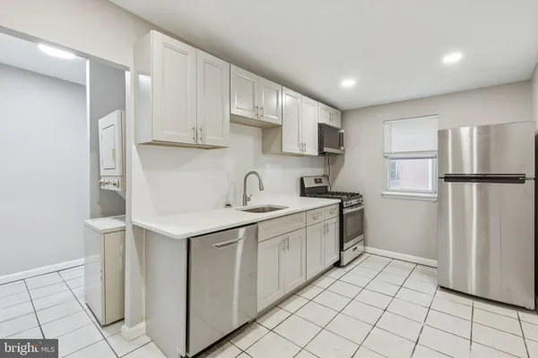 $1,650 | 2131 Christian Street, Unit 2, Philadelphia, PA 19146