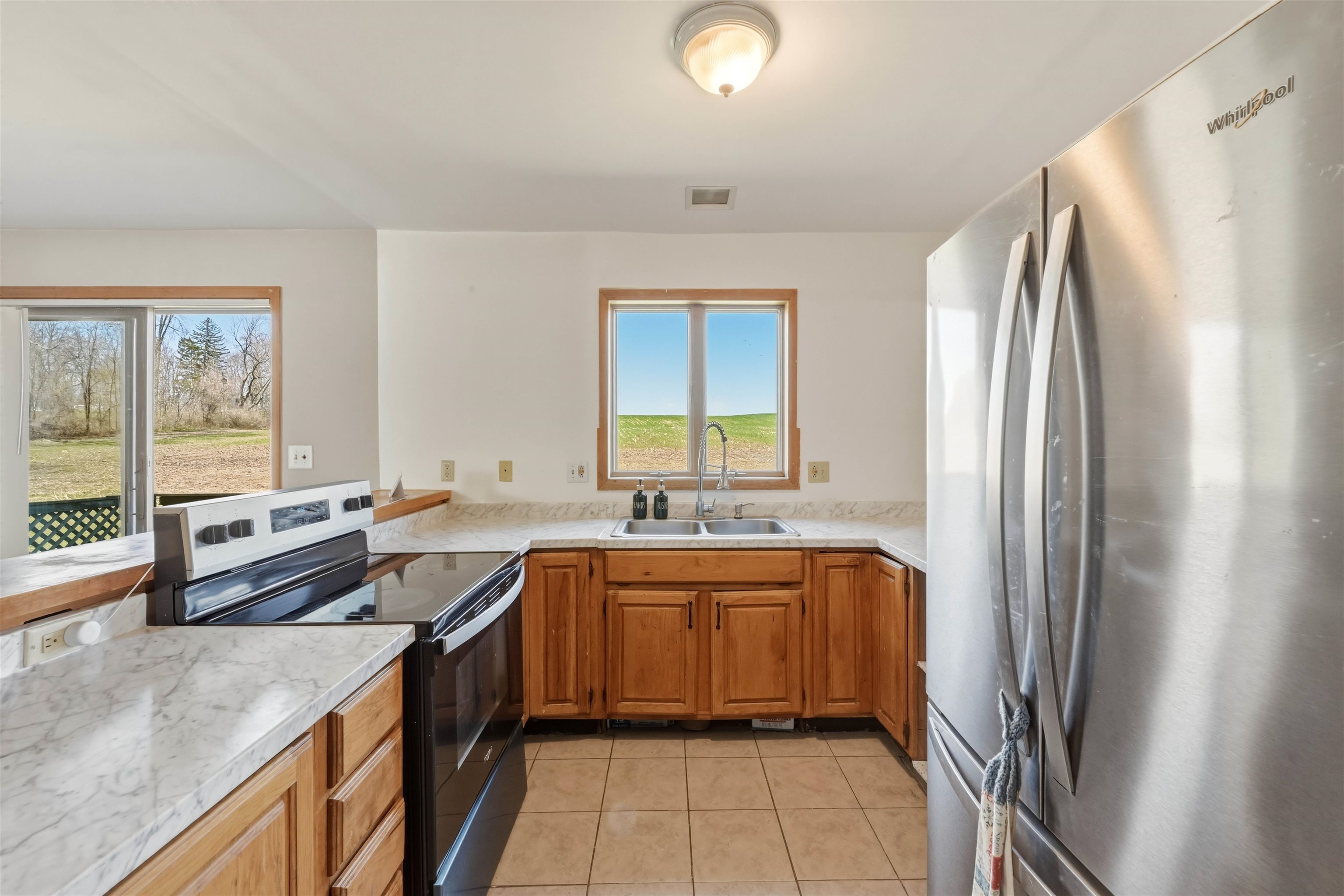 256 Hathaway Point Road Swanton, VT 05488 - Photo 10 of 52