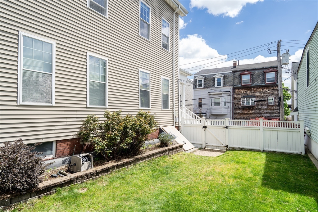 27 Parker Street, Unit 2 Boston, MA 02129 - Photo 25 of 27