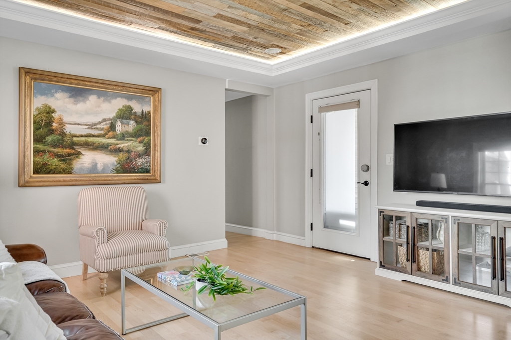 27 Parker Street, Unit 2 Boston, MA 02129 - Photo 3 of 27