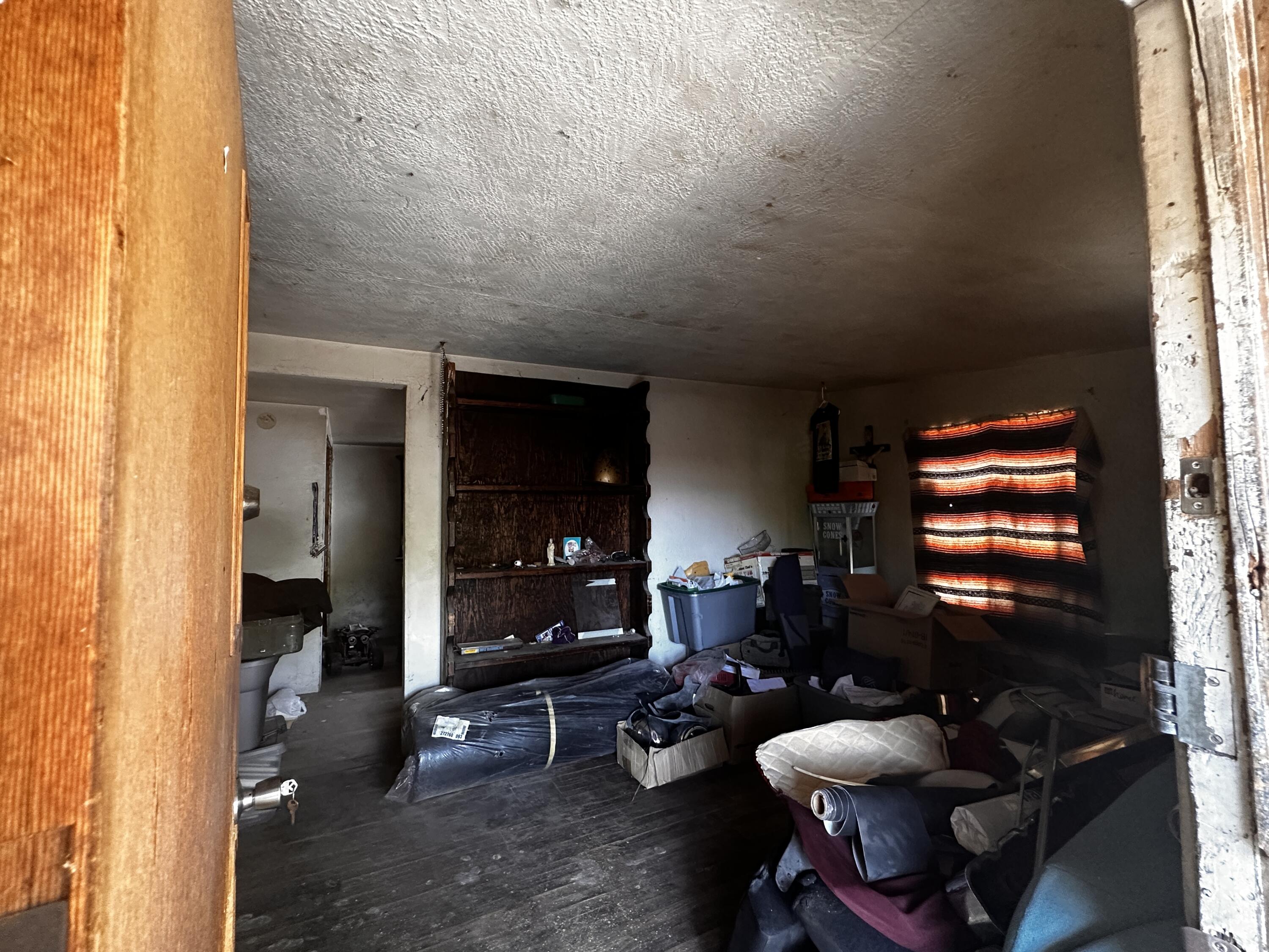 2804 Justo Road Southwest Albuquerque, NM 87105 - Photo 9 of 23 Gallery Image 9