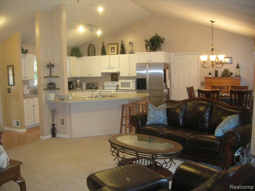10246 Duffield Road Gaines, MI 48436 - Photo 4 of 14 LIVING AREA