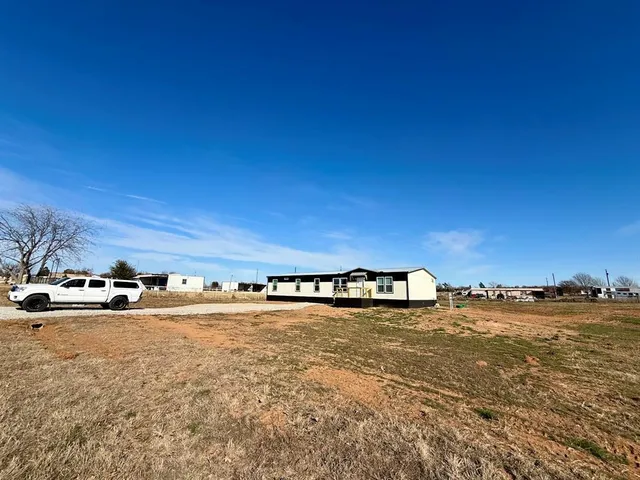 $289,900 | 215 Salt Grass Circle, Poolville, TX 76487