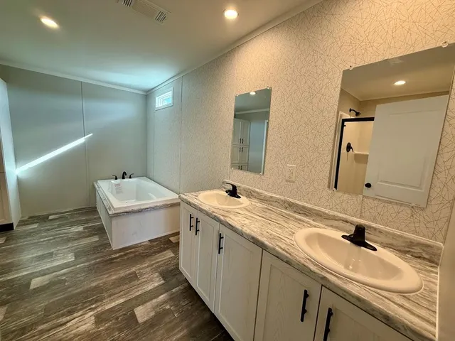 $289,900 | 215 Salt Grass Circle, Poolville, TX 76487