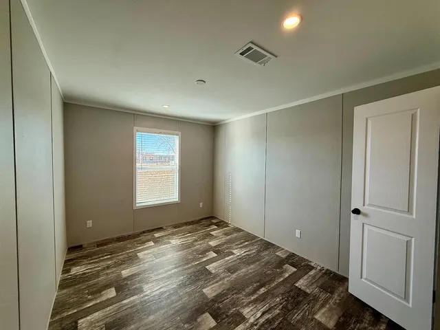 $289,900 | 215 Salt Grass Circle, Poolville, TX 76487