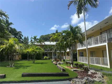 $2,250 | 2536 Van Buren Street, Unit 5A, Hollywood, FL 33020