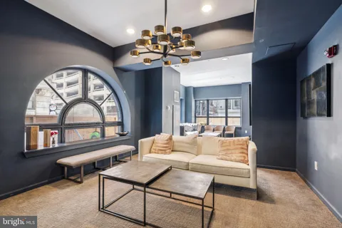 $259,900 | 1425 Locust Street, Unit 5F, Philadelphia, PA 19102