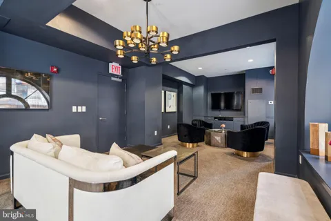 $259,900 | 1425 Locust Street, Unit 5F, Philadelphia, PA 19102