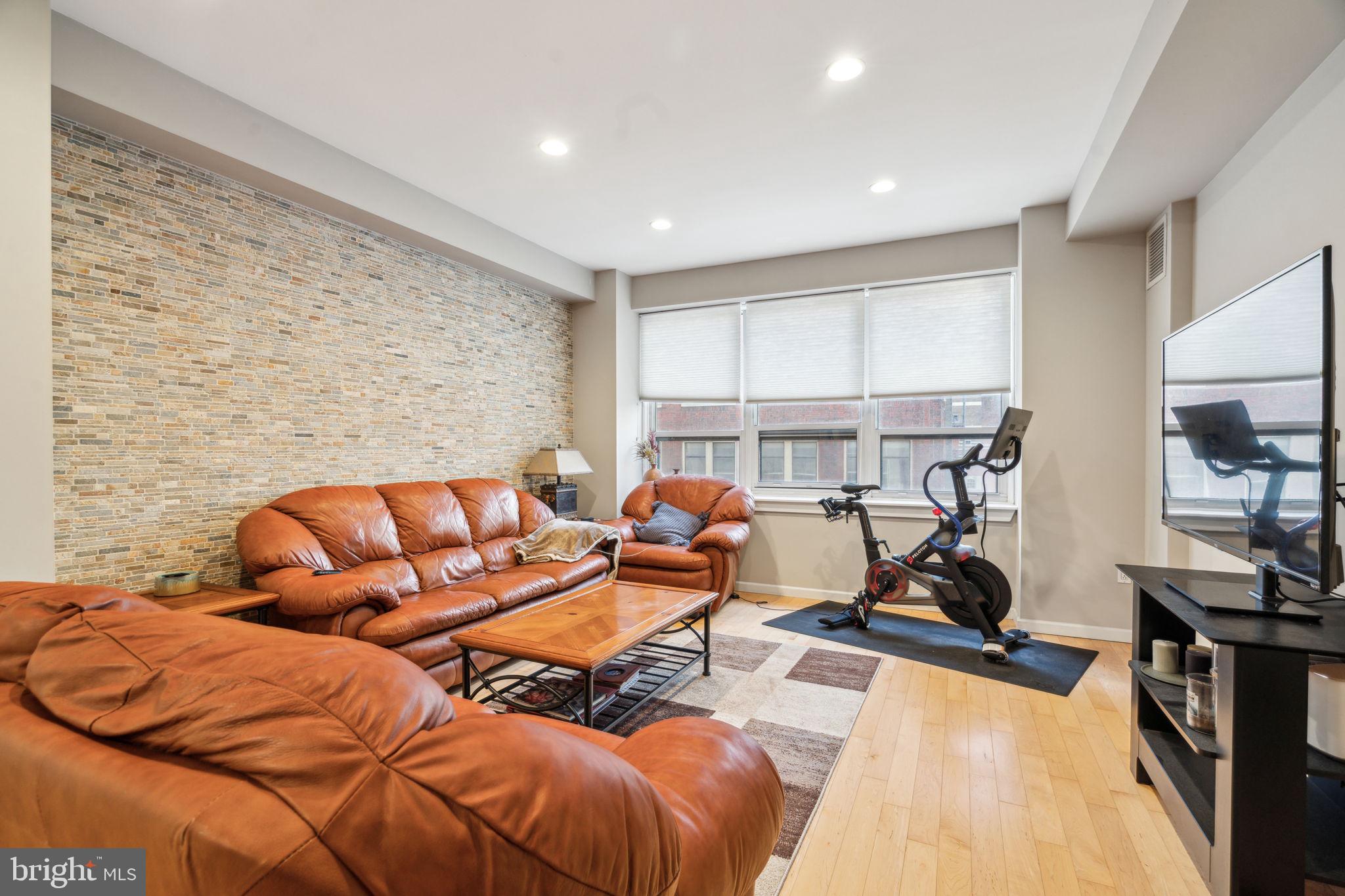 1425 Locust Street, Unit 5F Philadelphia, PA 19102 - Photo 7 of 40