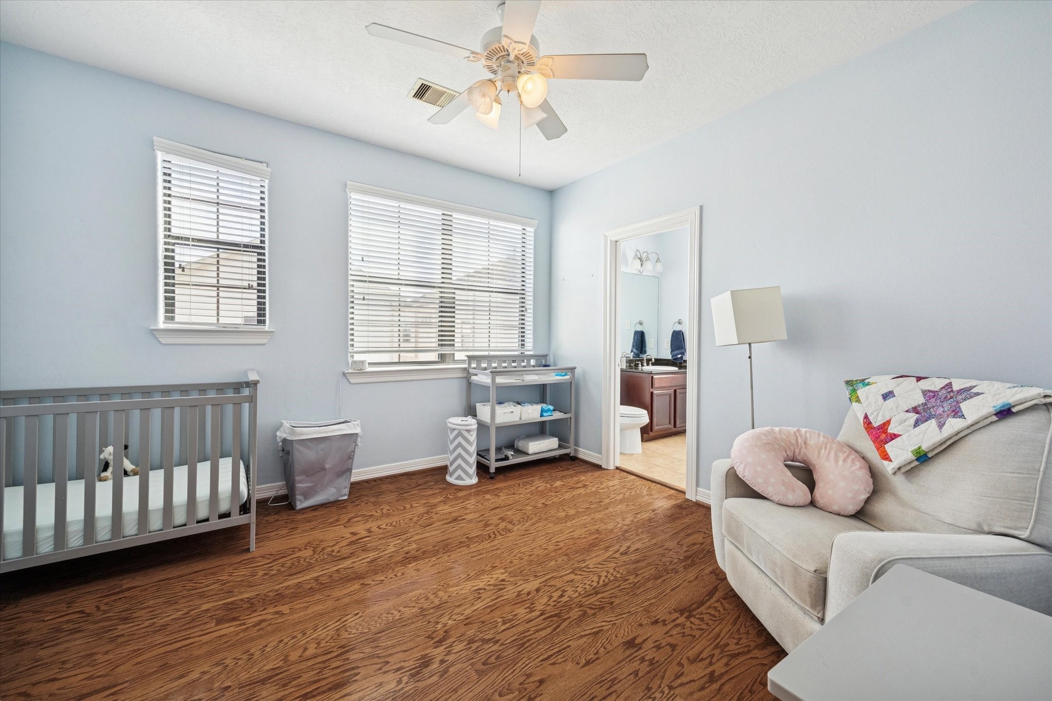 3203 Garden Oaks View Houston, TX 77018 - Photo 9 of 13 a living room with furniture and a window