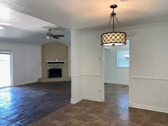 $2,000 | 6650 Grove Field Lane, Houston, TX 77084