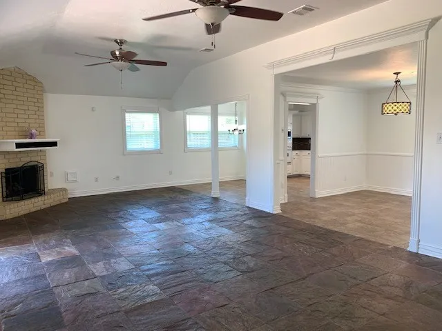 $2,000 | 6650 Grove Field Lane, Houston, TX 77084