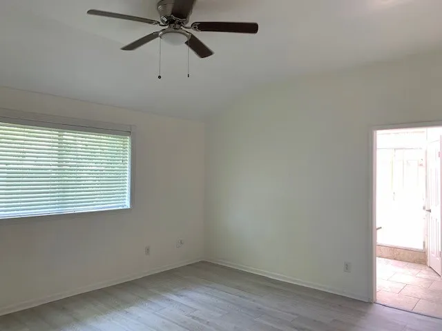 $2,000 | 6650 Grove Field Lane, Houston, TX 77084