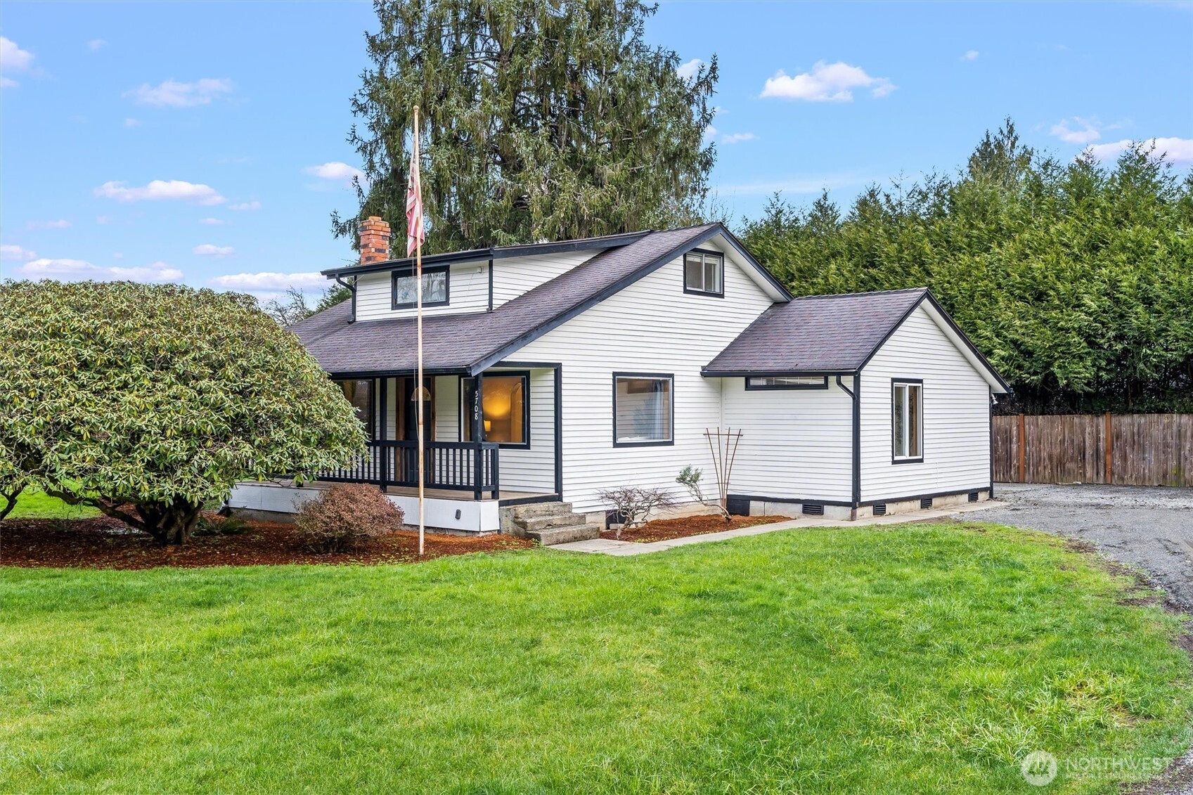 5708 Carnation-Duvall Road Northeast Carnation, WA 98014 - Photo 2 of 38