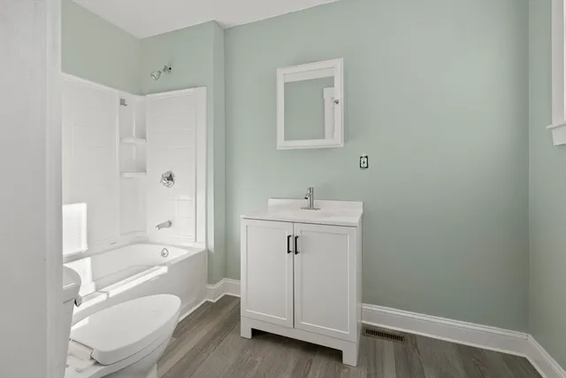 $1,700 | 275 Market Street, Unit B, Rockland, MA 02370