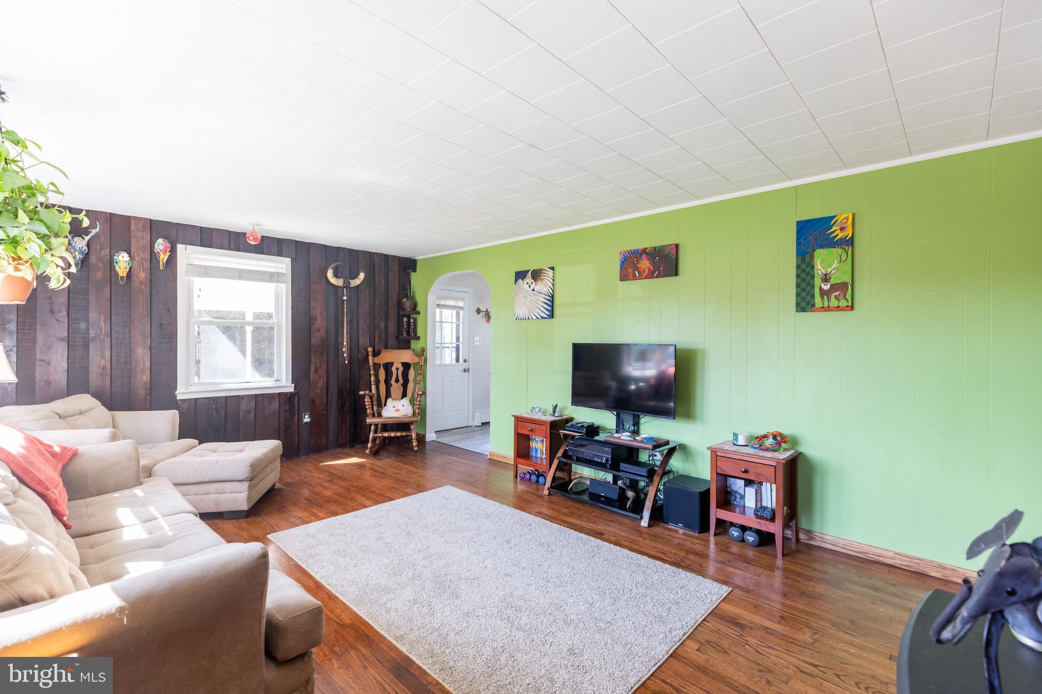 302 Spring Avenue Croydon, PA 19021 - Photo 9 of 24