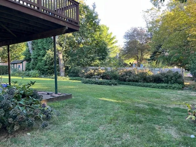 $2,700 | 52 Montauk Road, Narragansett, RI 02882