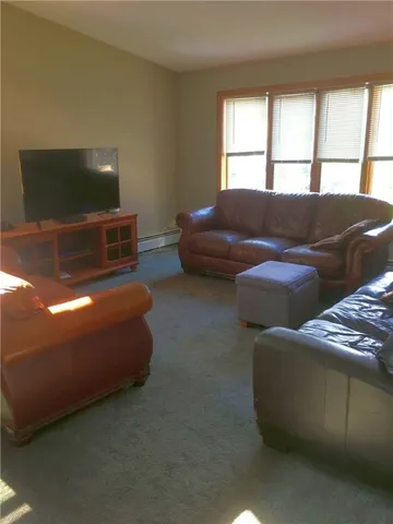 $2,700 | 52 Montauk Road, Narragansett, RI 02882