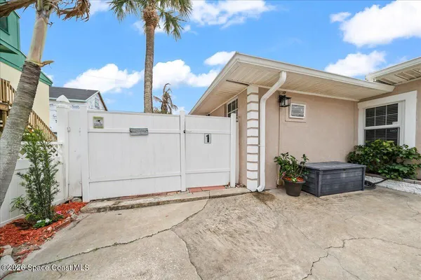 $699,900 | Undisclosed Address, Cocoa Beach, FL 32931