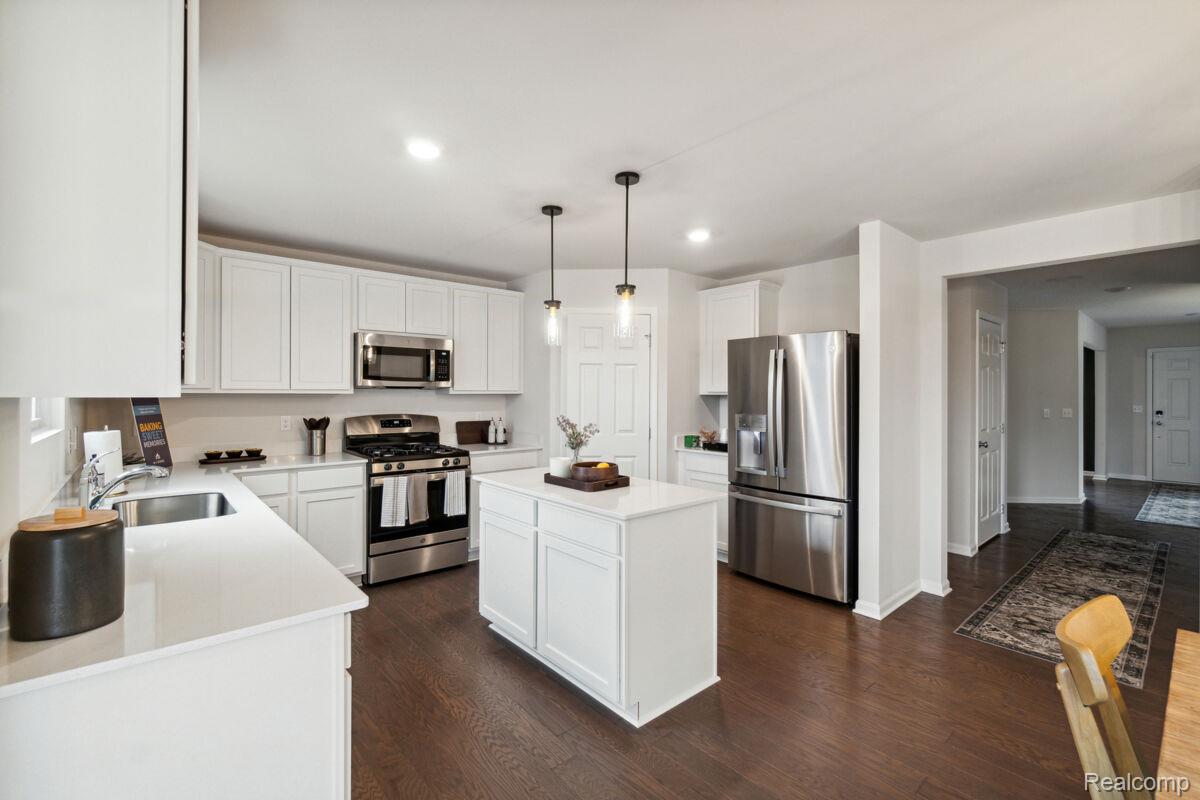 4145 Sedgeview Howell, MI 48855 - Photo 7 of 20 06 - Kitchen.jpg