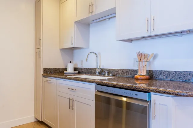 $749,999 | 1945 Mt Vernon Court, Unit 14, Mountain View, CA 94040