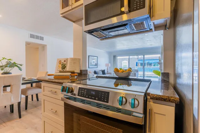 $749,999 | 1945 Mt Vernon Court, Unit 14, Mountain View, CA 94040