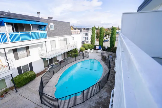 $749,999 | 1945 Mt Vernon Court, Unit 14, Mountain View, CA 94040