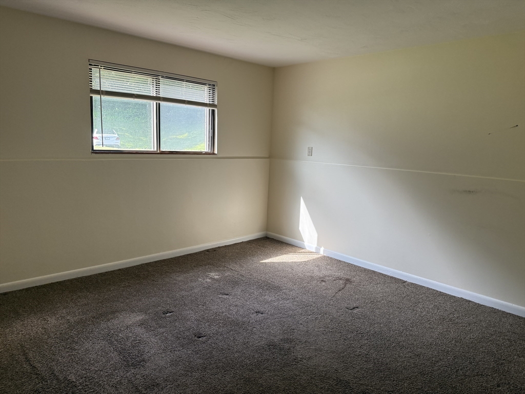 176 Maple Avenue, Unit 41 Rutland, MA 01543 - Photo 8 of 11