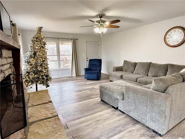 $365,000 | 50 Cave Drive, Eldon, MO 65026