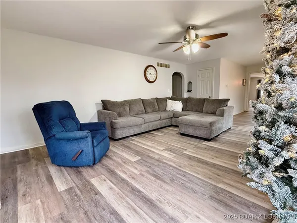 $365,000 | 50 Cave Drive, Eldon, MO 65026