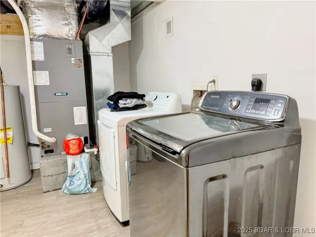 $385,000 | 50 Cave Drive, Eldon, MO 65026