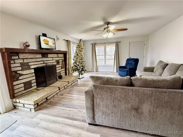 $385,000 | 50 Cave Drive, Eldon, MO 65026