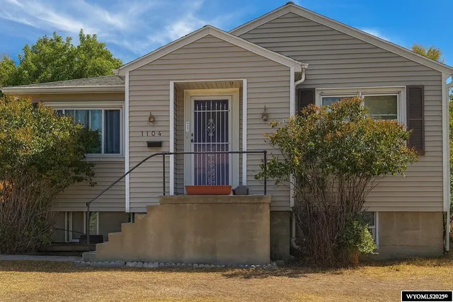 $224,000 | 1104 New Hampshire Street, Rock Springs, WY 82901