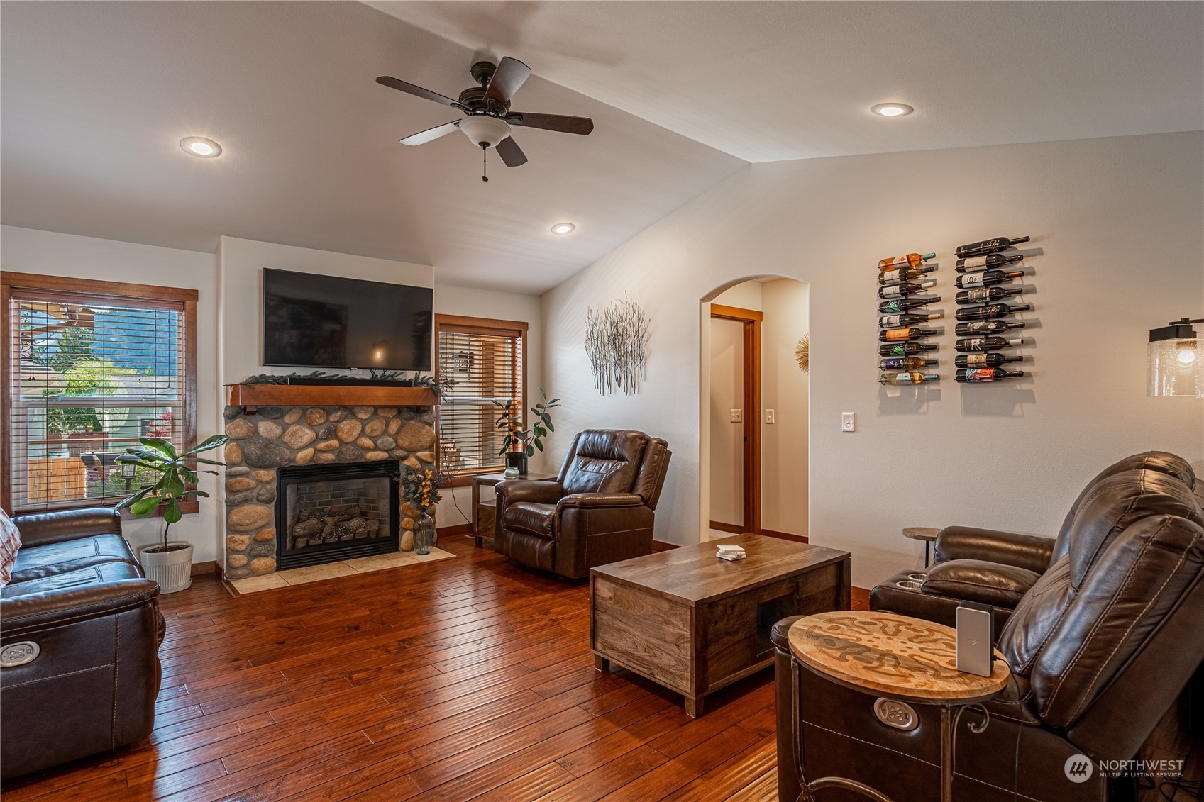 393 Ridgewood Drive Manson, WA 98831 - Photo 13 of 38 Gallery Image 13