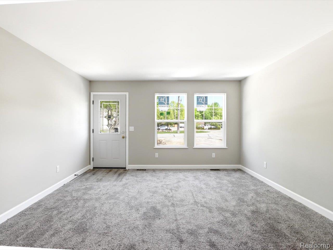 2971 Beach Road Port Huron, MI 48060 - Photo 6 of 29 04-2971 Beach Rd (4).jpg